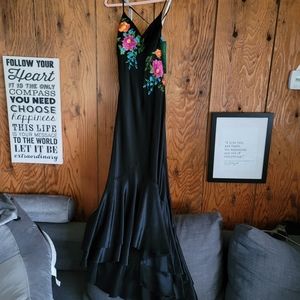 NWT gorgeous embroidered black satin prom dress